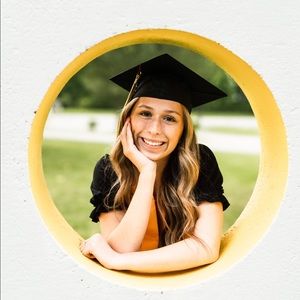 Meet your Posher, Carly